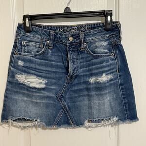 American Eagle Outfitters Blue Denim Skirt size 2